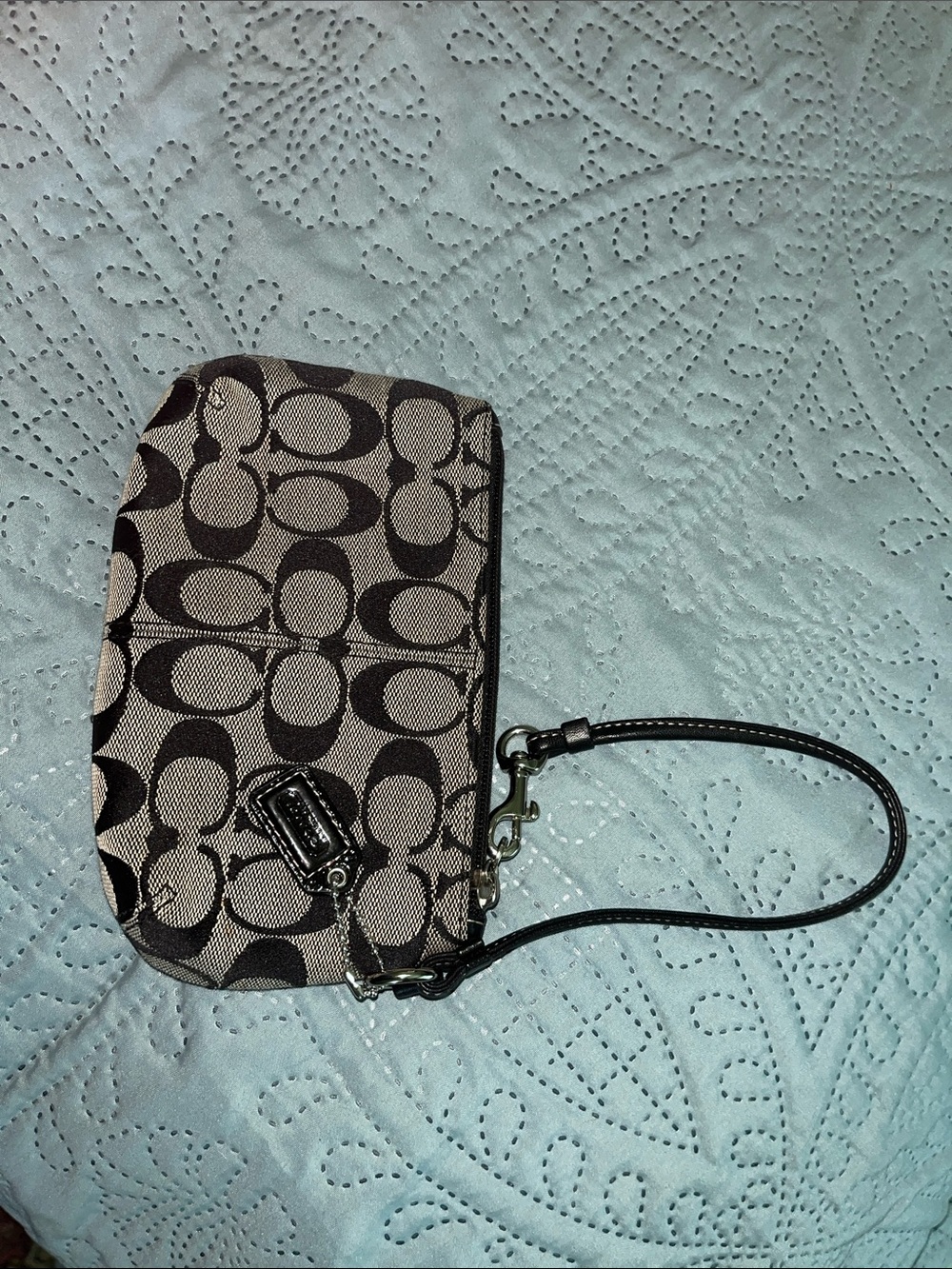 Coach Black and GraySignature Canvas Wristlet Phone Case - Picture 2 of 3